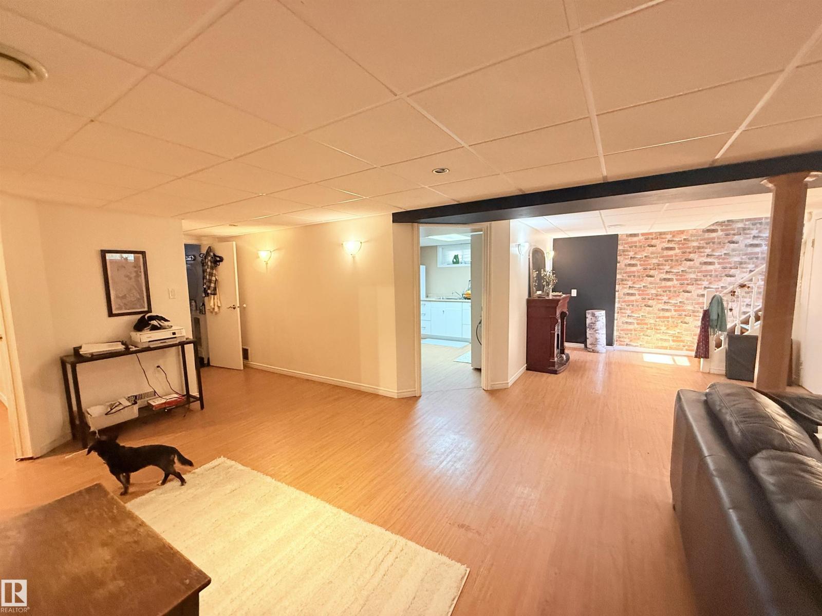 2403 81 ST NW - 39