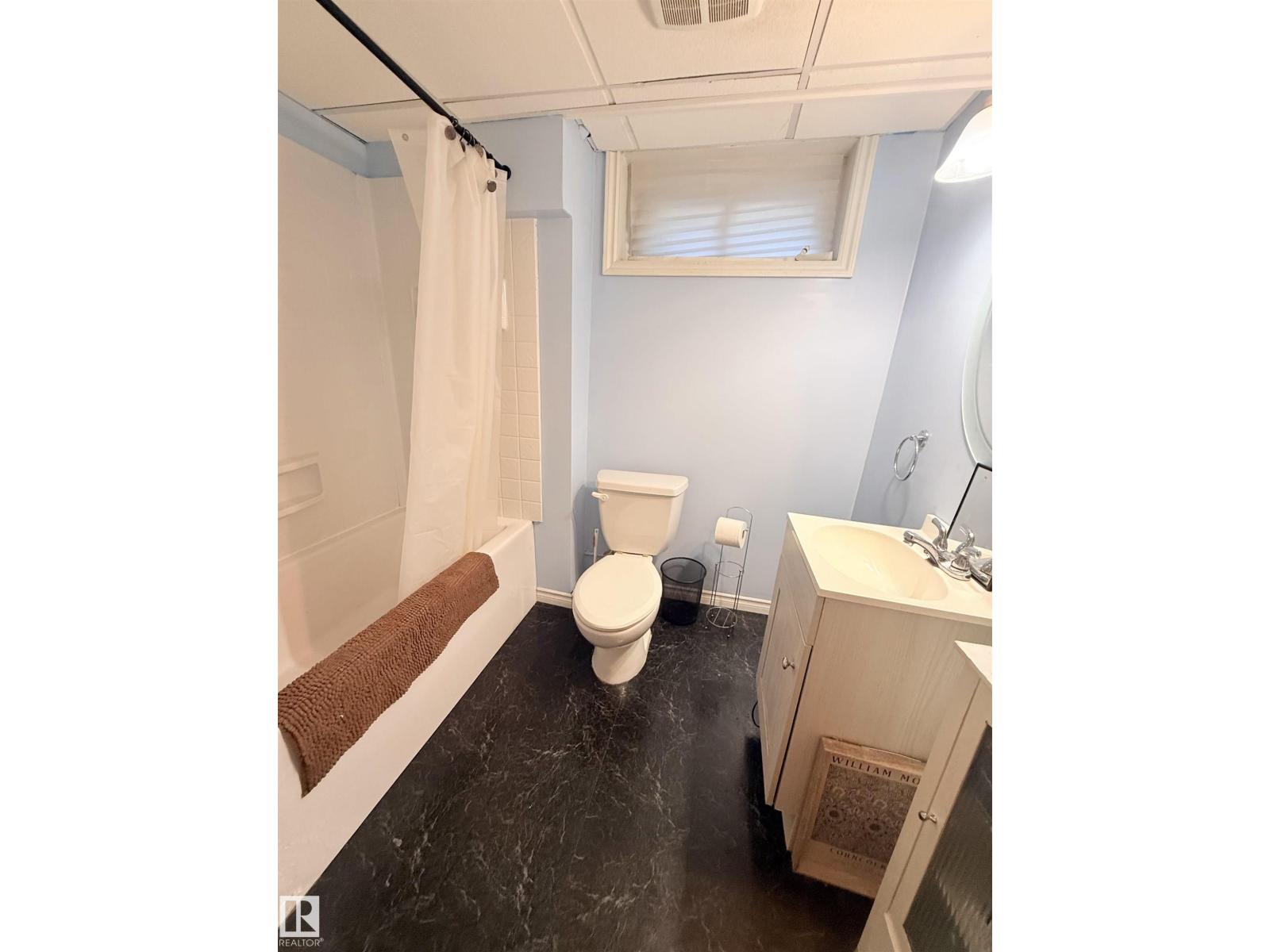 2403 81 ST NW - 42