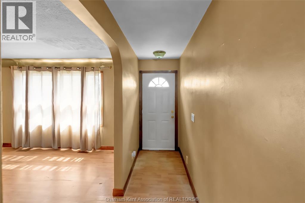 797 McNaughton AVENUE East - 11