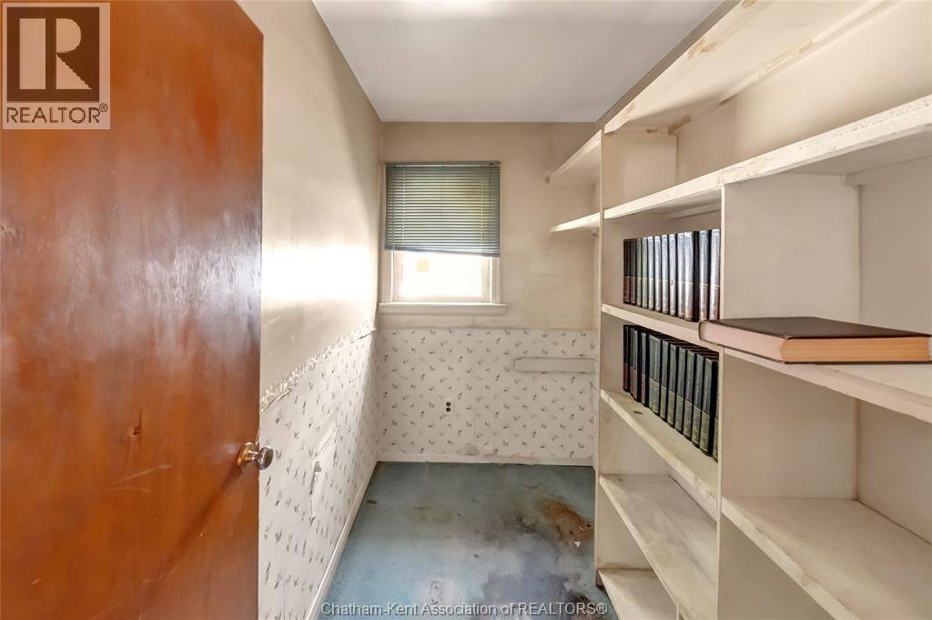797 McNaughton AVENUE East - Image 14