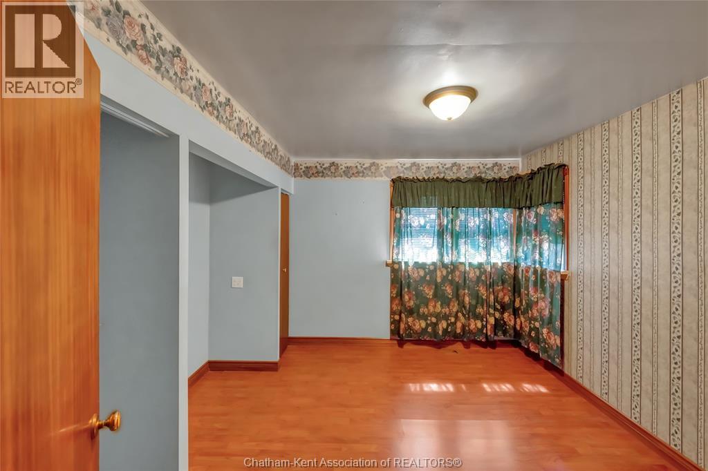 797 McNaughton AVENUE East - Image 15