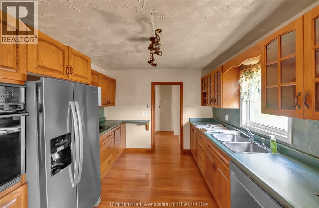 797 McNaughton AVENUE East - Image 6