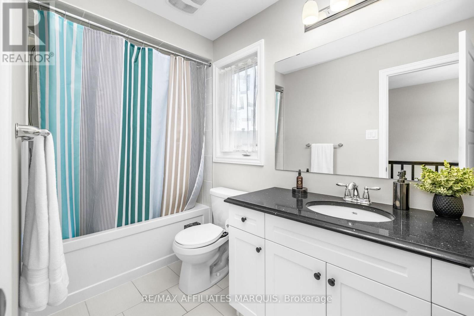 14 SWEETBAY CIRCLE - Image 35