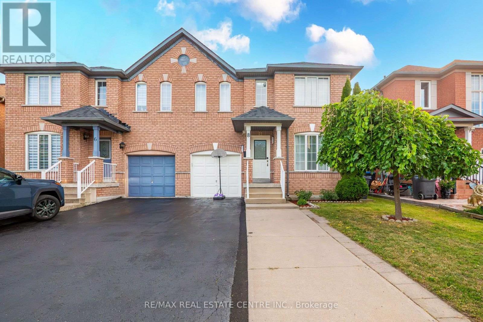 8 FLATLANDS WAY - 1