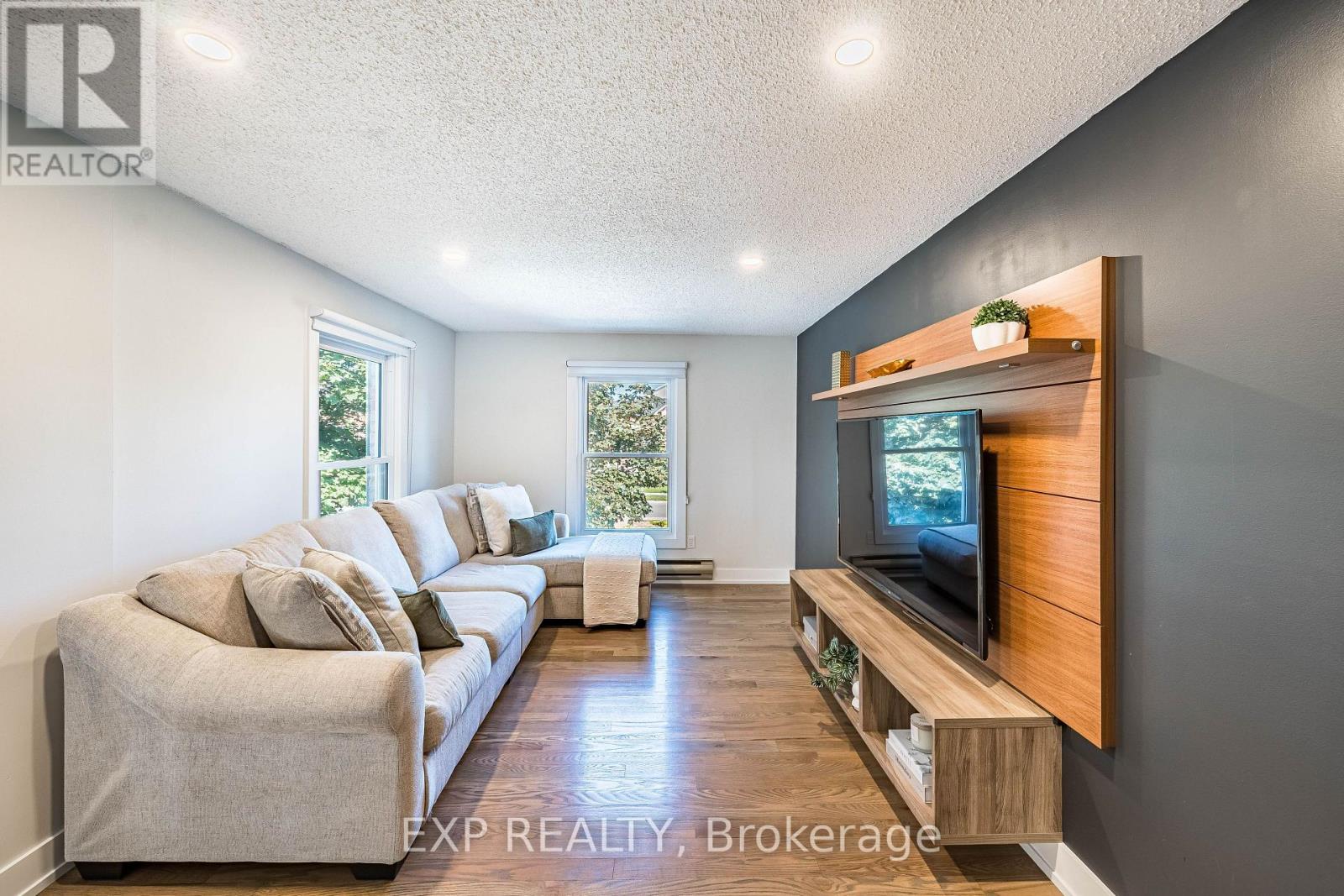 #44 2915 HEADON FOREST DRIVE - 20