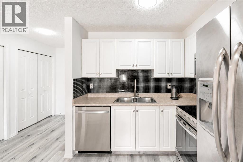 #207 3000 Citadel Meadow Point NW - Image 15