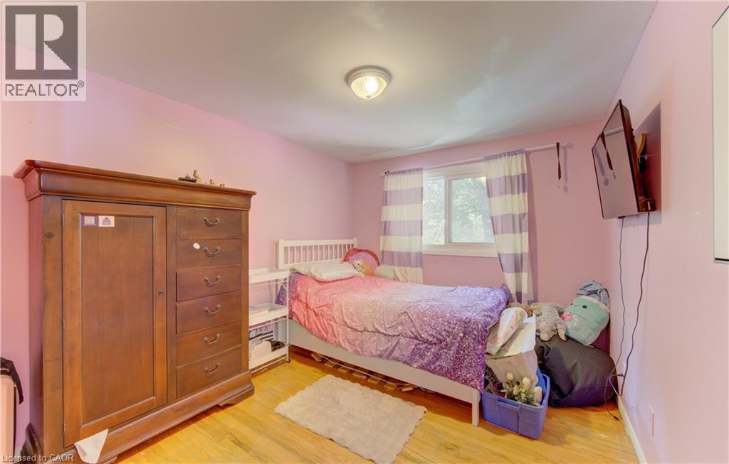 80 GLEN AVON Crescent - Image 13