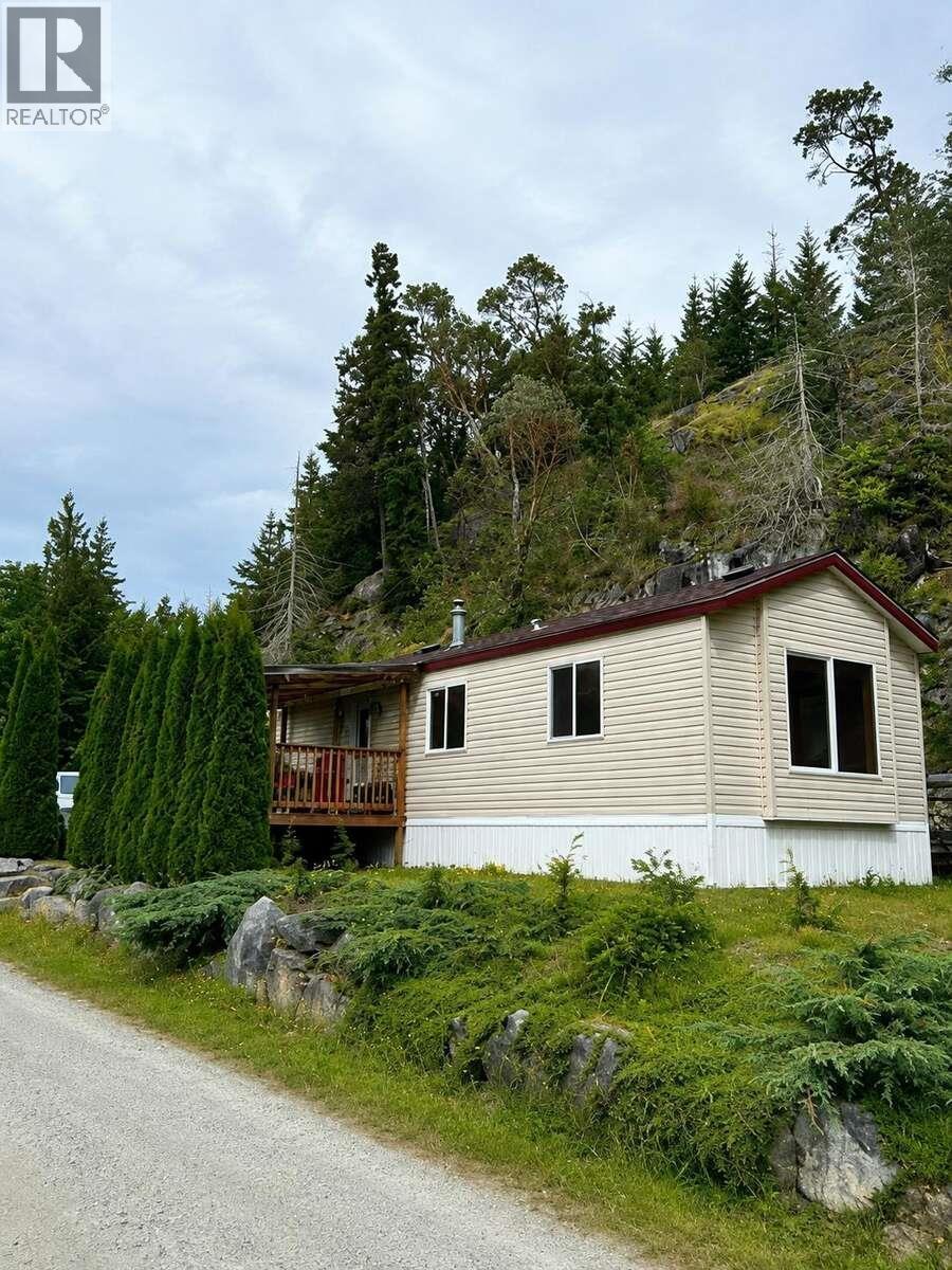 15 7668 SUNSHINE COAST HIGHWAY, Halfmoon Bay