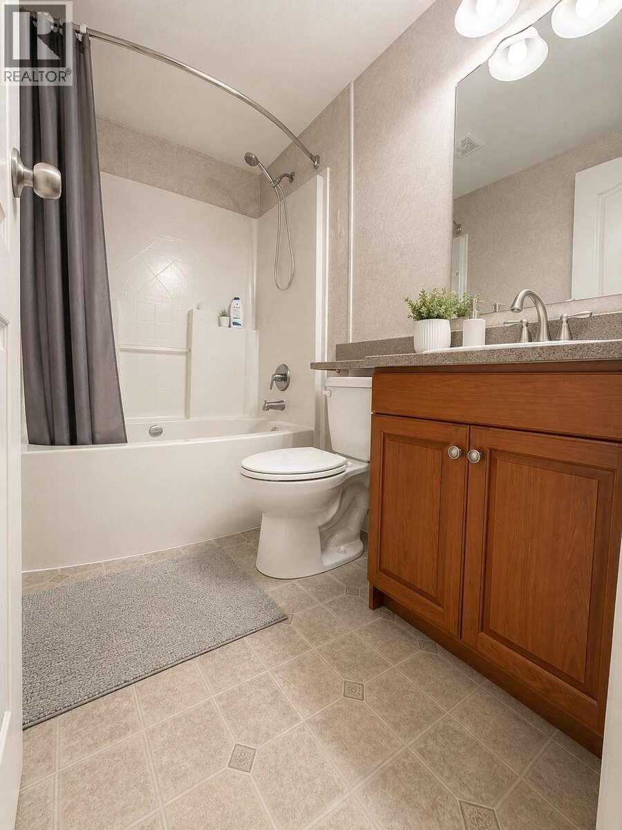 15 7668 SUNSHINE COAST HIGHWAY, Halfmoon Bay