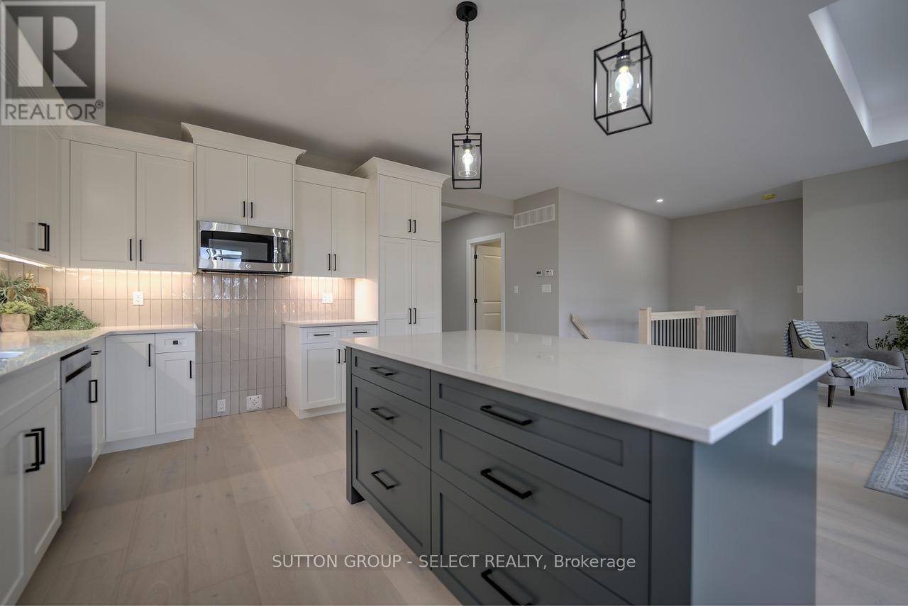 15 LOIS COURT - Image 11