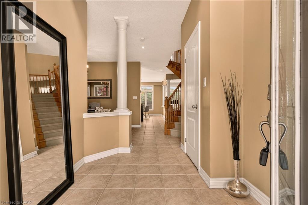 76 MOORLAND Crescent - Image 5