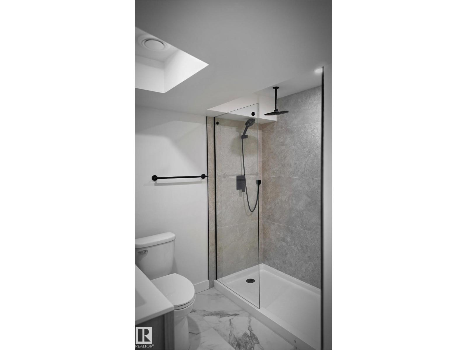18307 66 AV NW - 49