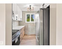 18307 66 Av Nw, Edmonton, AB T5T1Z5 Photo 9
