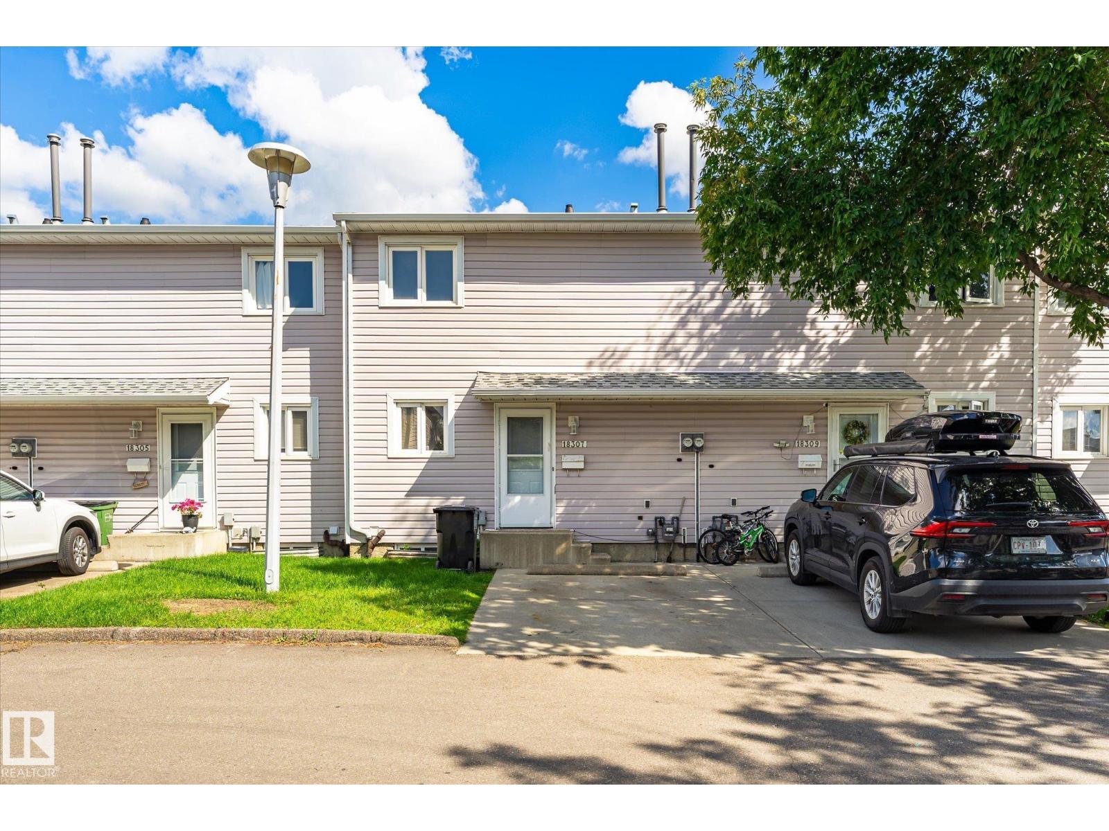 18307 66 AV NW - 1