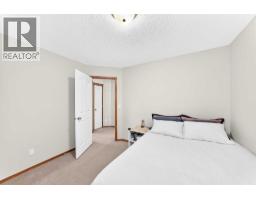 144 Cougarstone Common Sw, Calgary, AB T3H5P5 Photo 25