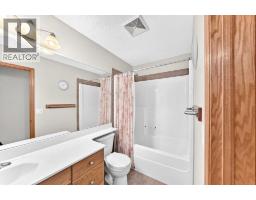144 Cougarstone Common Sw, Calgary, AB T3H5P5 Photo 29