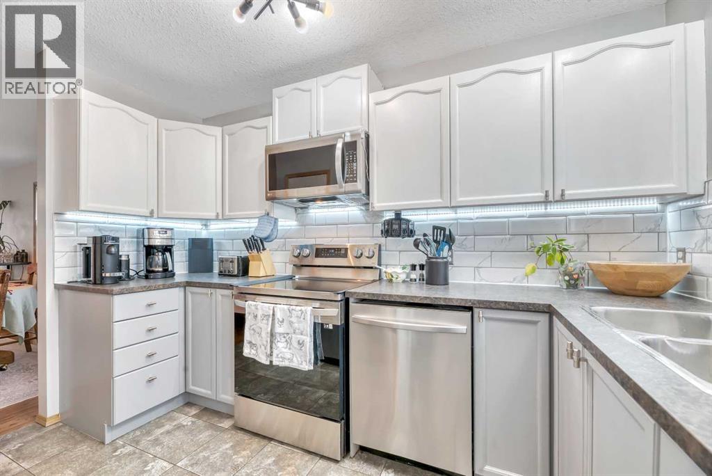 545 Hillview Gate - 14