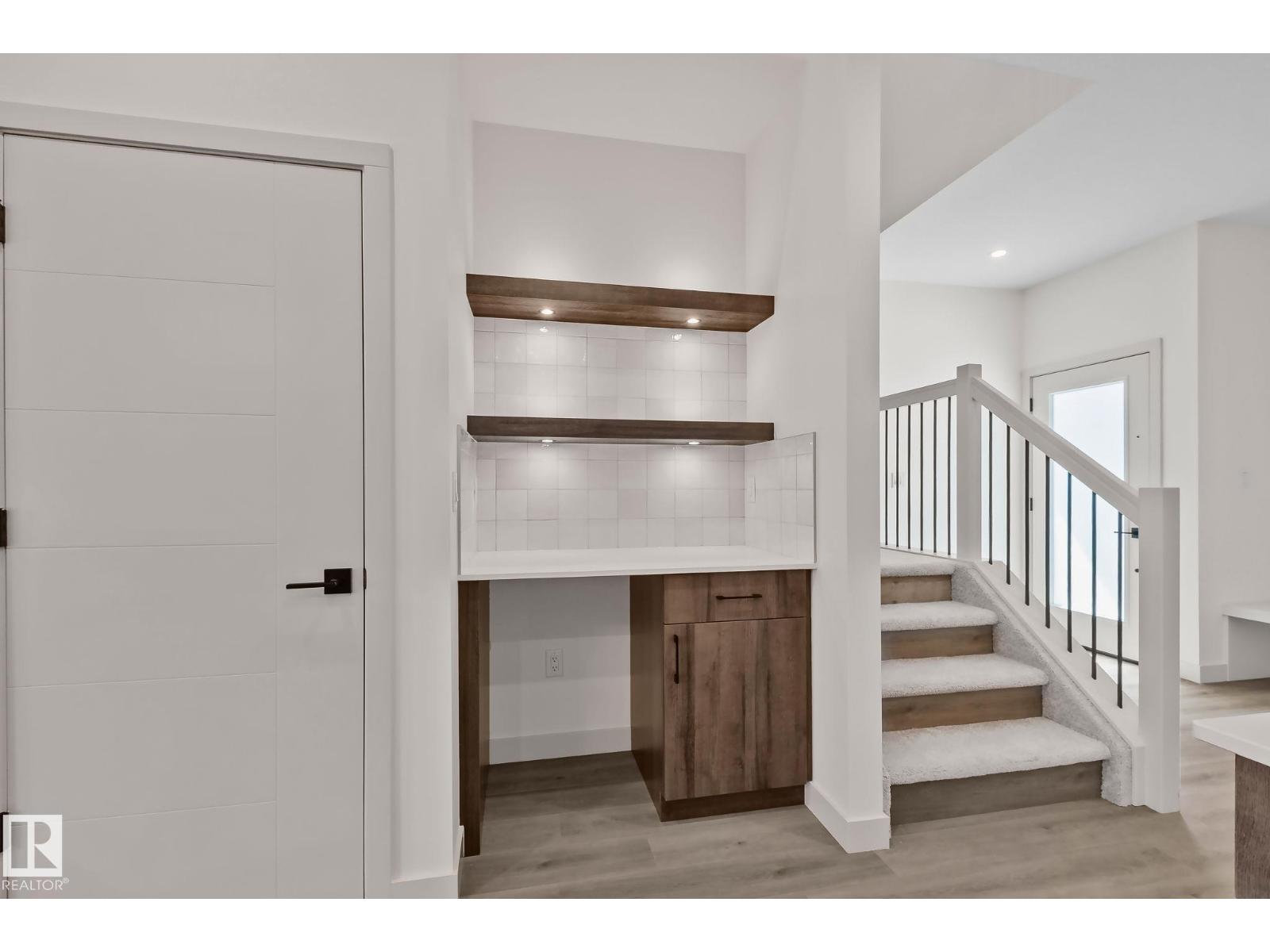 144 Royal Street - 11