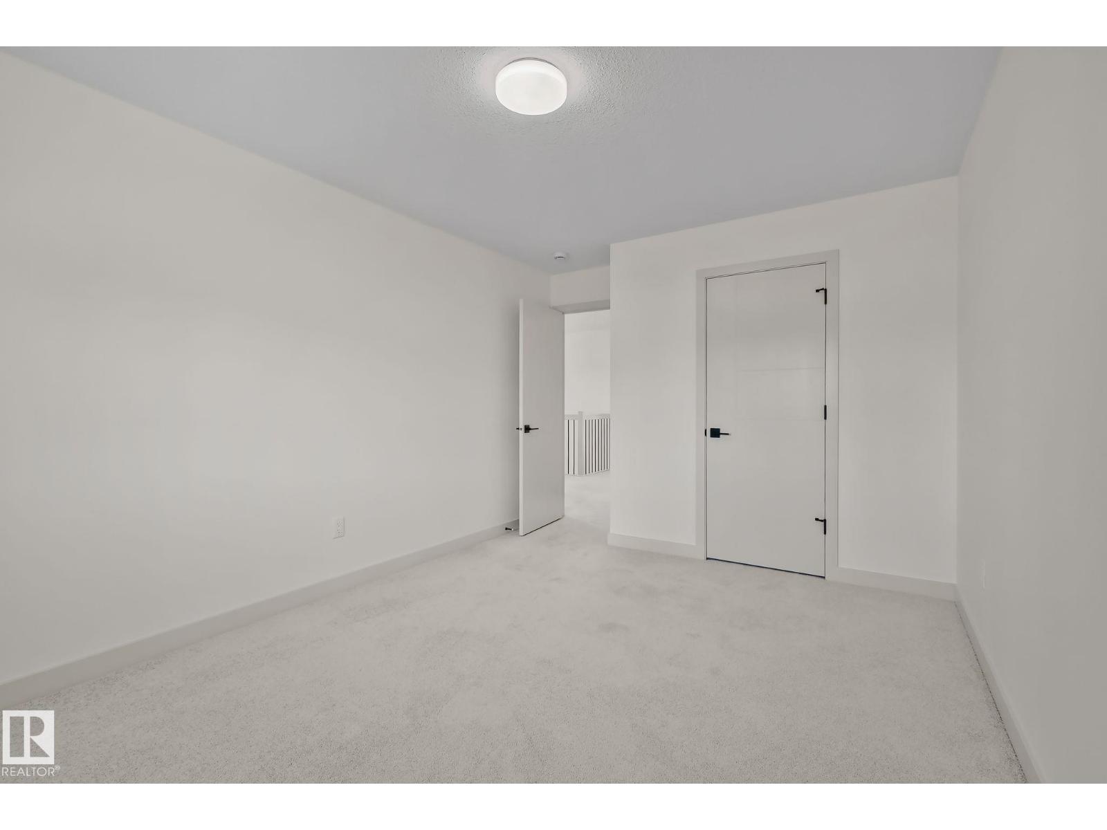144 Royal Street - 25