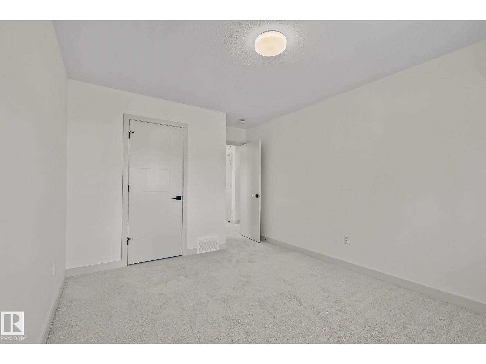 144 Royal Street - Image 23