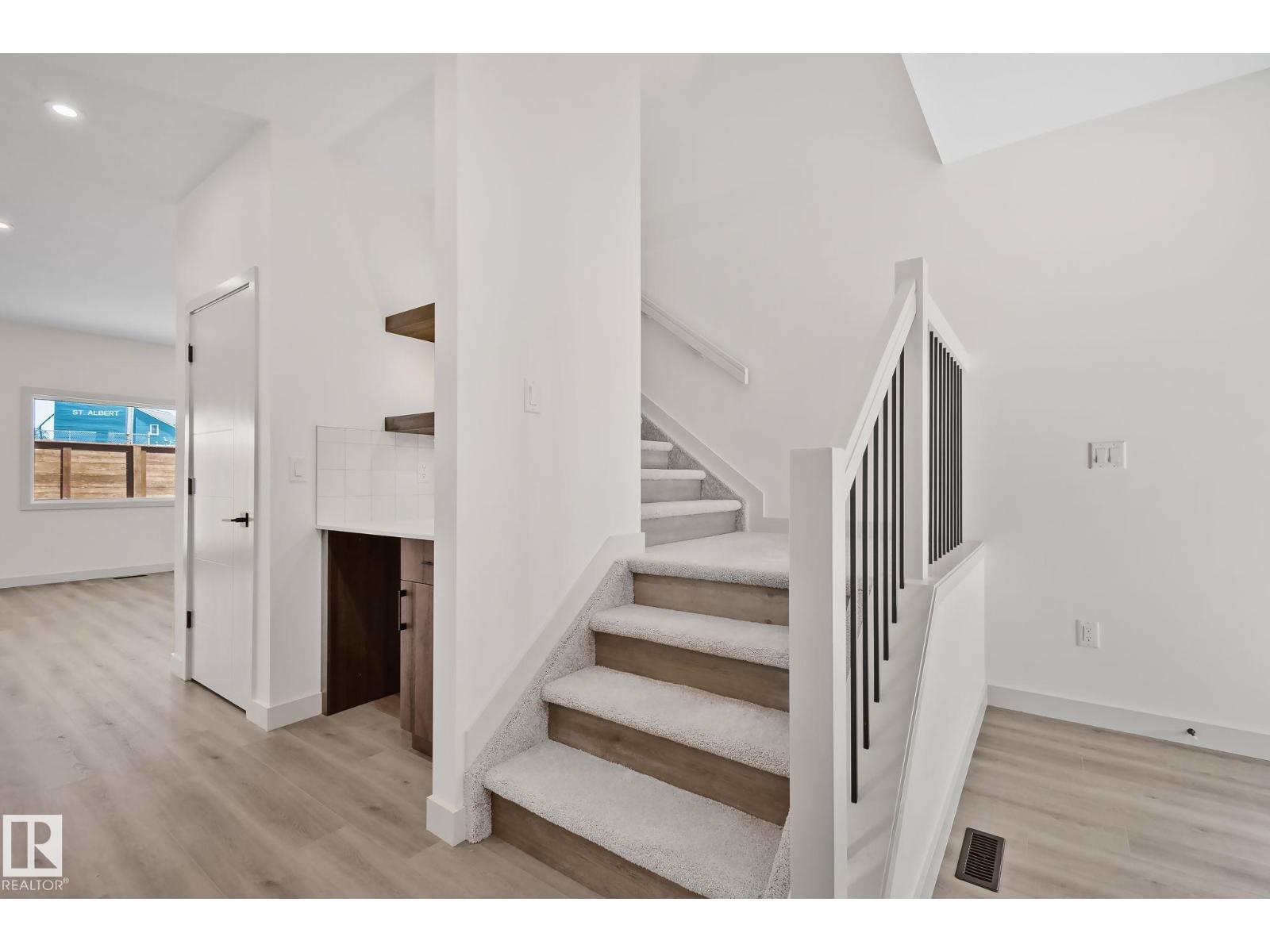 144 Royal Street - 18