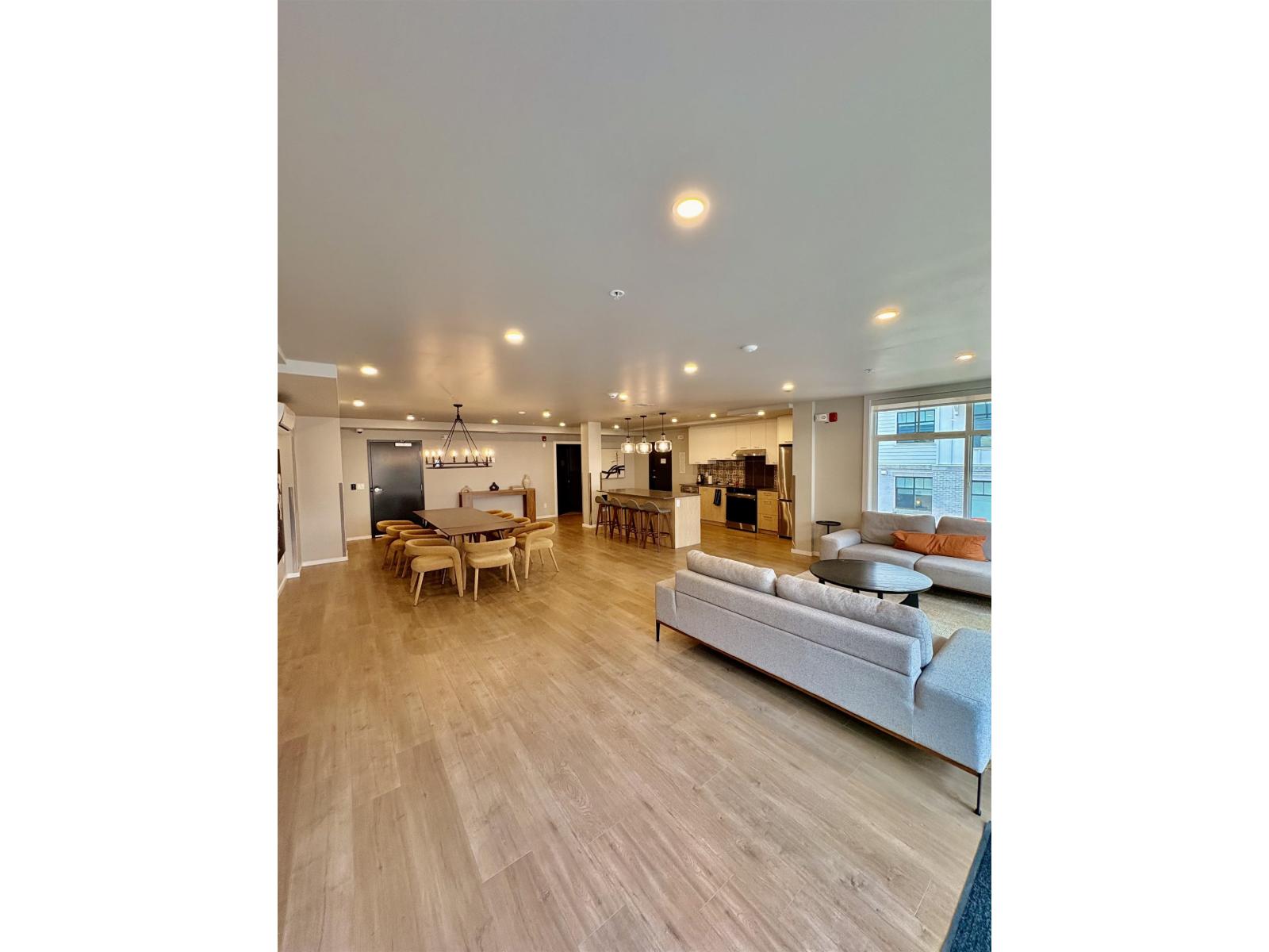 5th floor 3319 148 STREET, Surrey