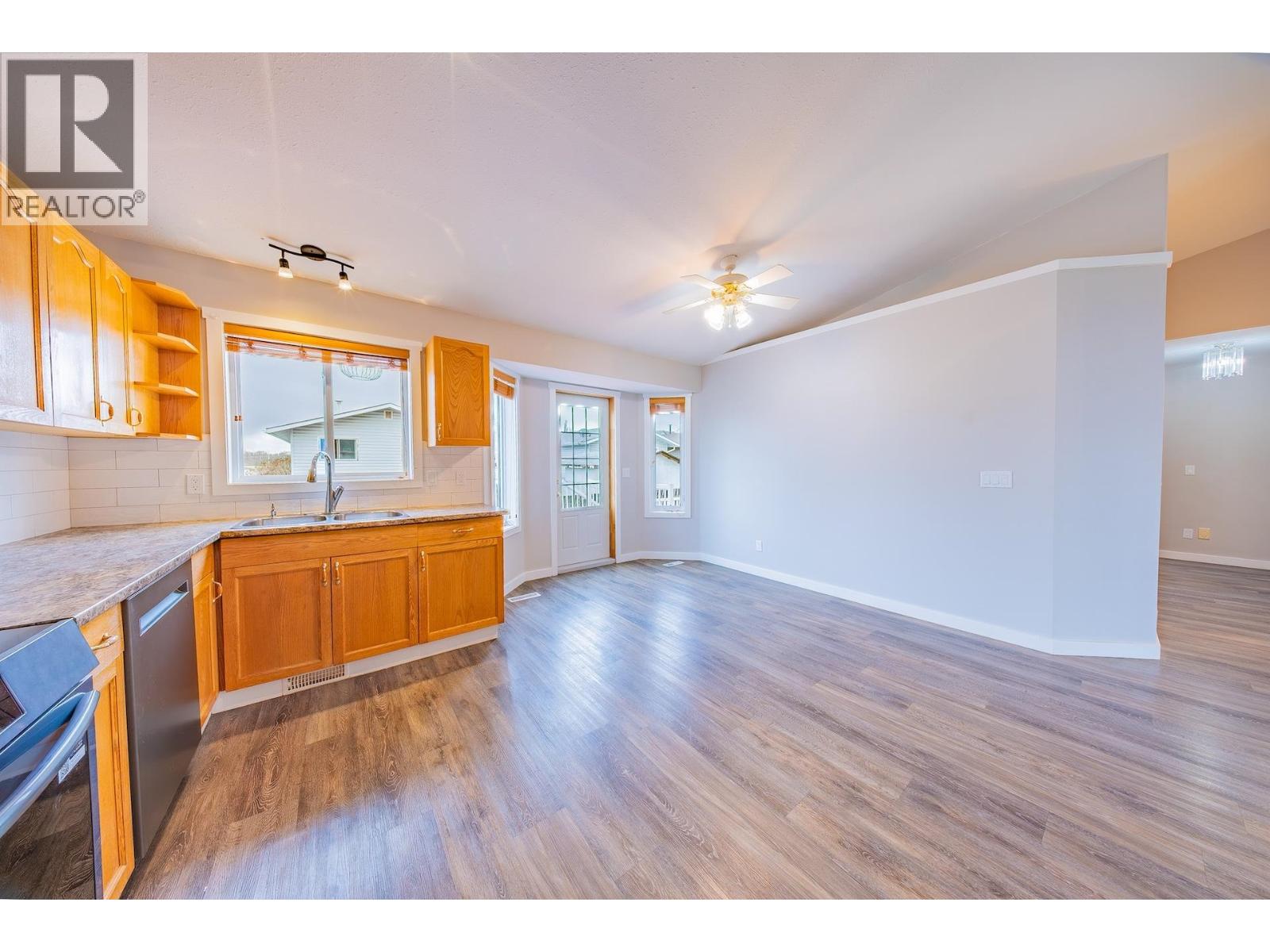 10411 90 STREET - Image 10
