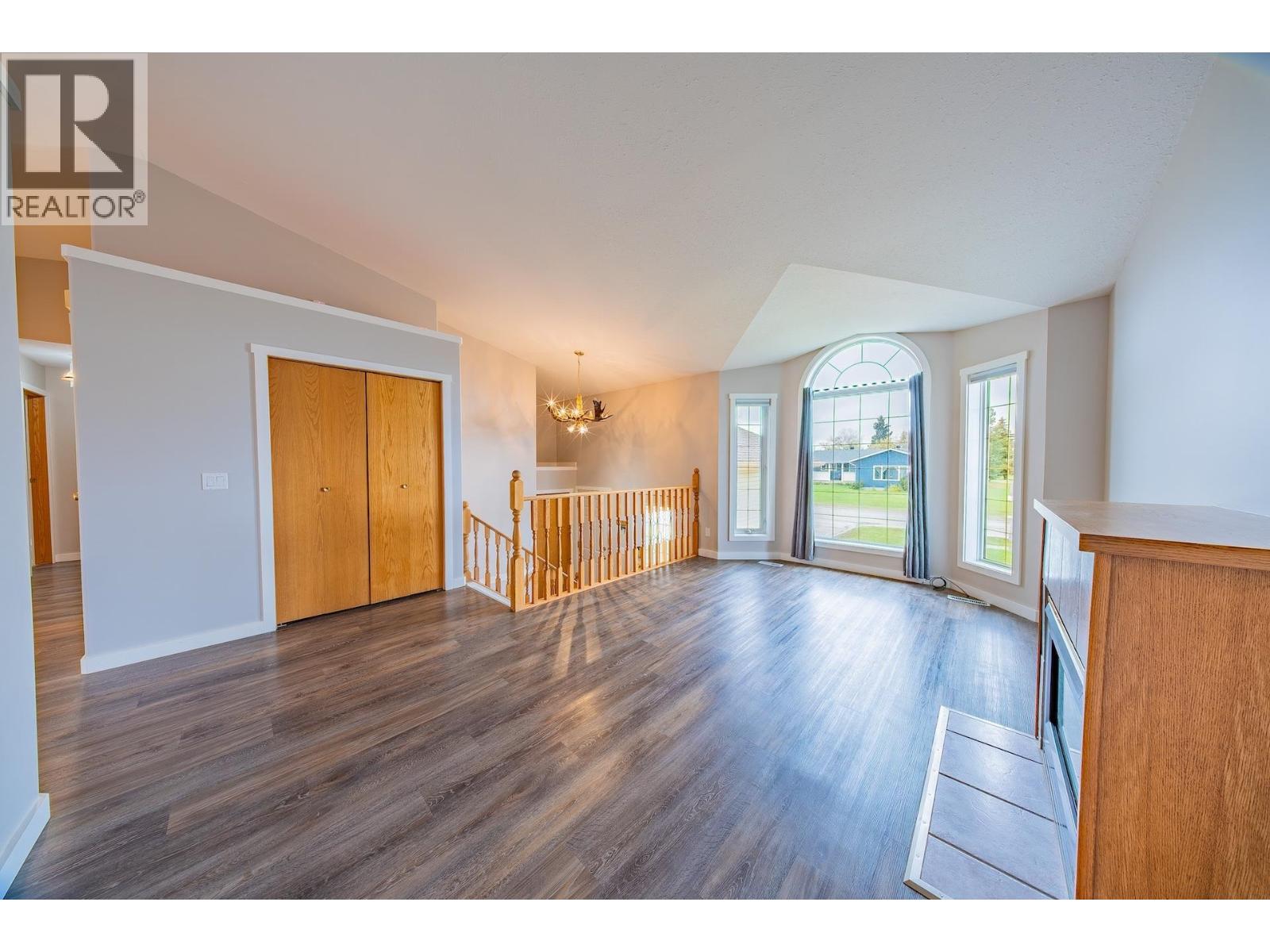 10411 90 STREET - Image 7