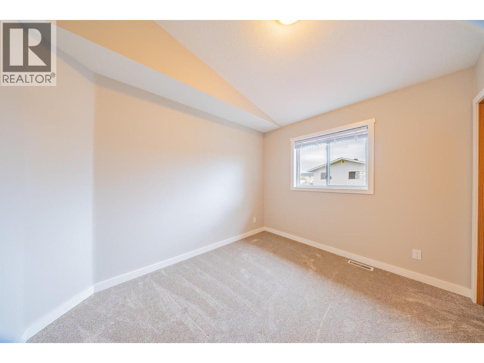 10411 90 STREET - Image 20
