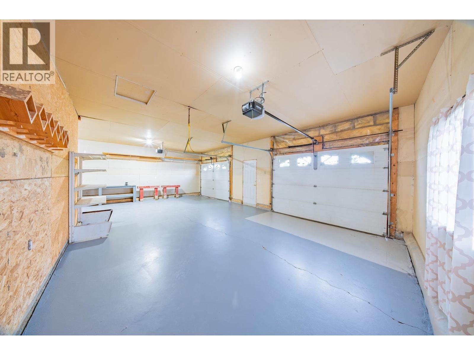 10411 90 STREET - Image 31