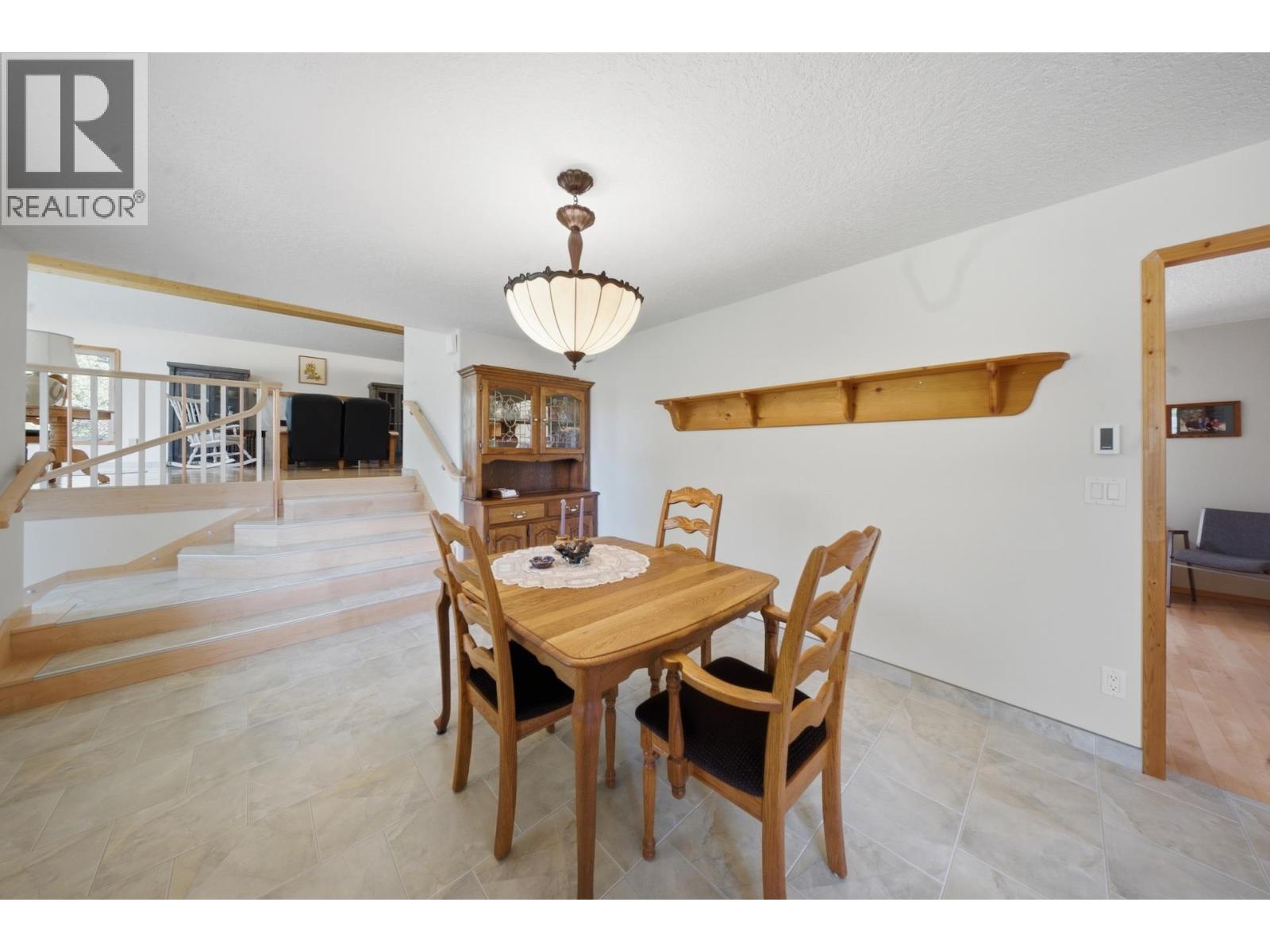 10381 271 ROAD - 11