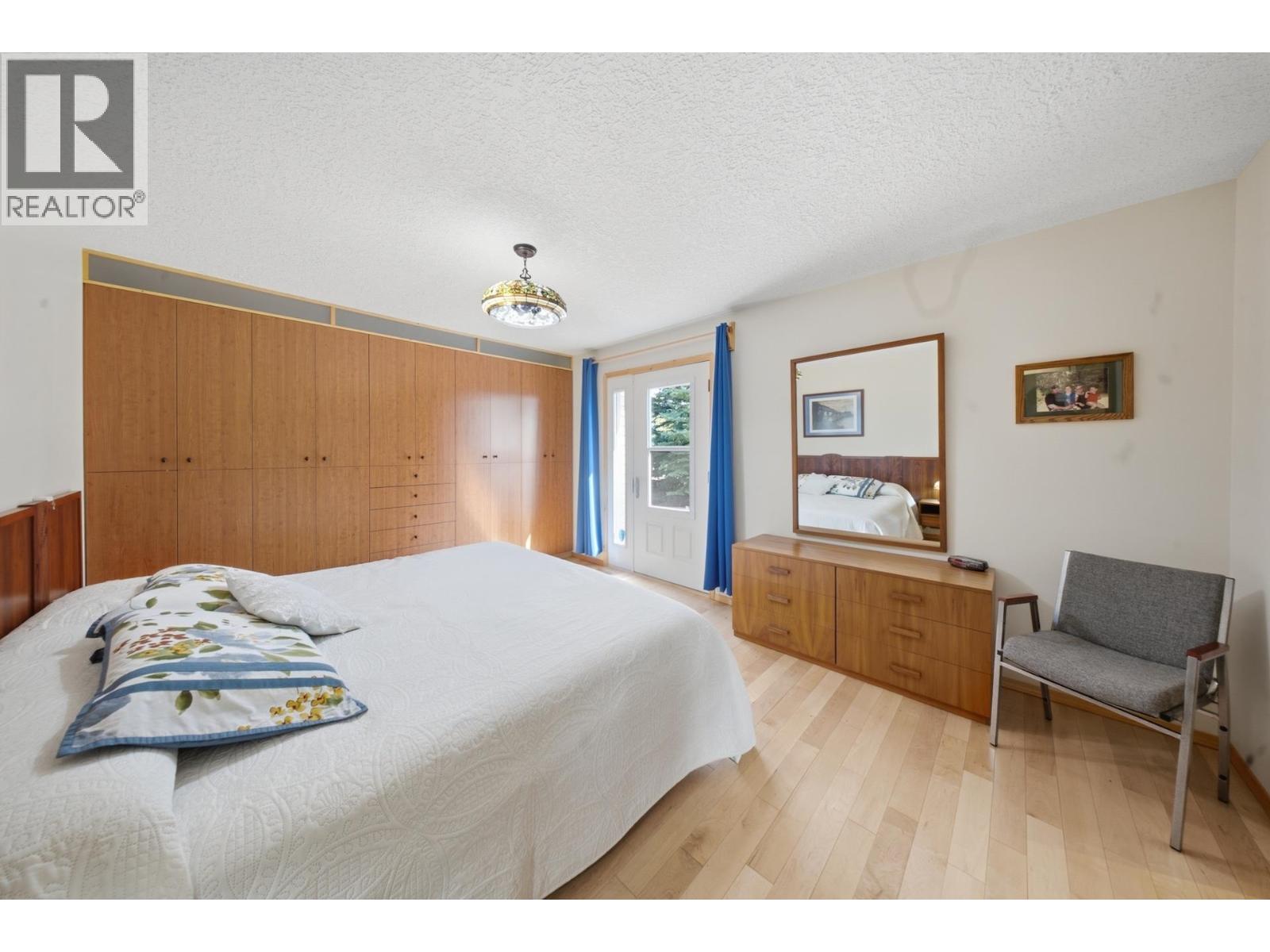 10381 271 ROAD - Image 13