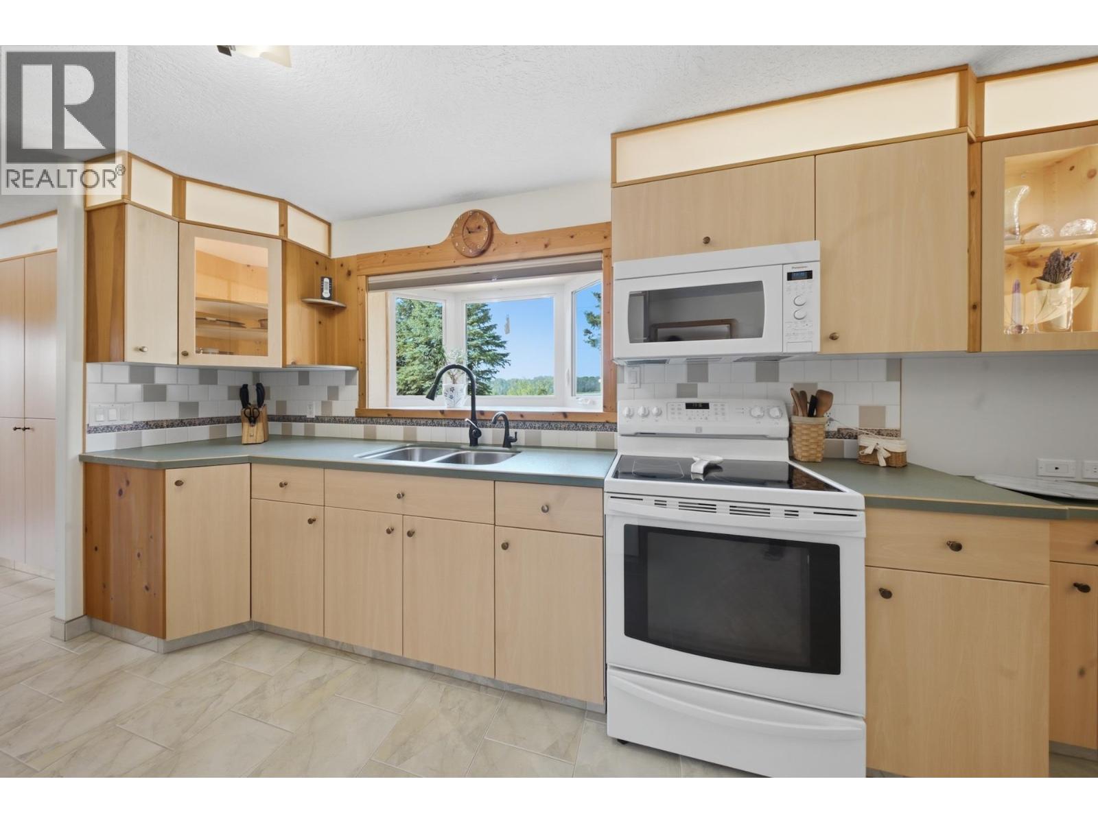 10381 271 ROAD - 8