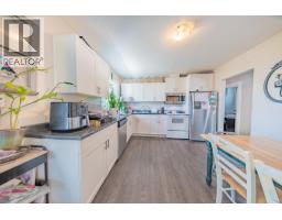 9708 104 Avenue, Fort St  John, BC V1J2K2 Photo 11