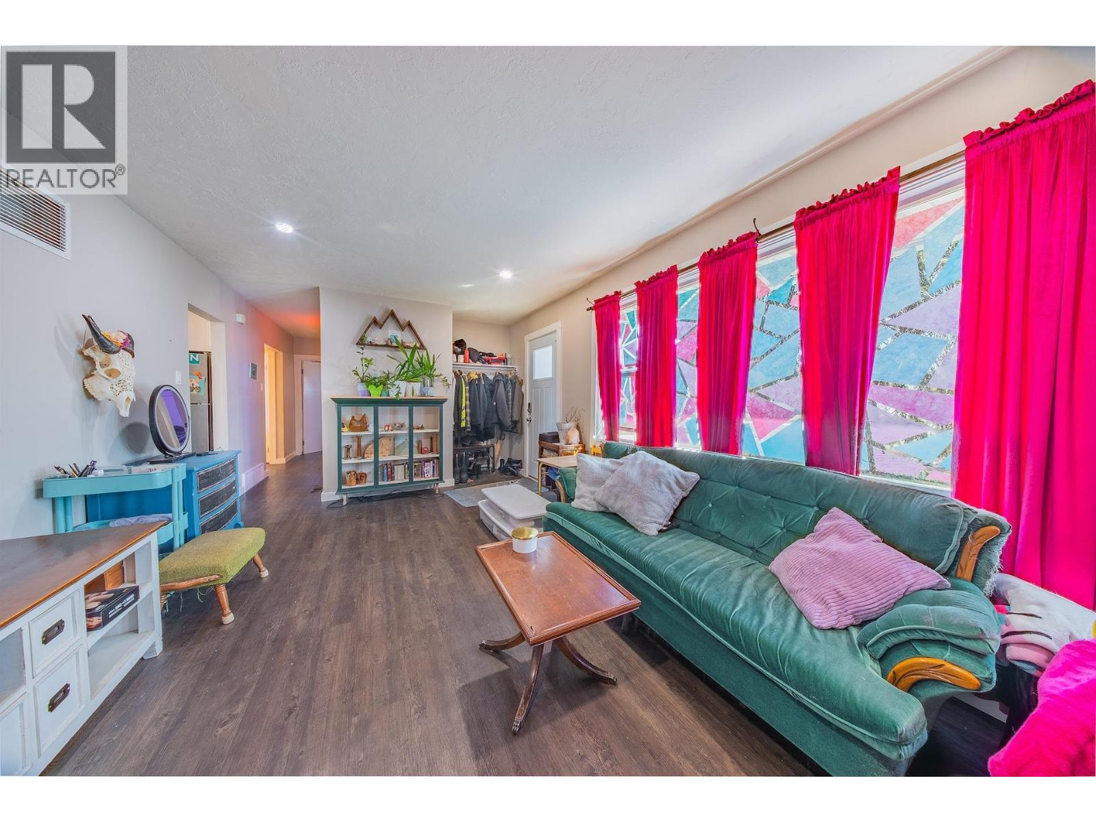 9708 104 AVENUE - Image 9