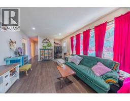 9708 104 Avenue, Fort St  John, BC V1J2K2 Photo 9
