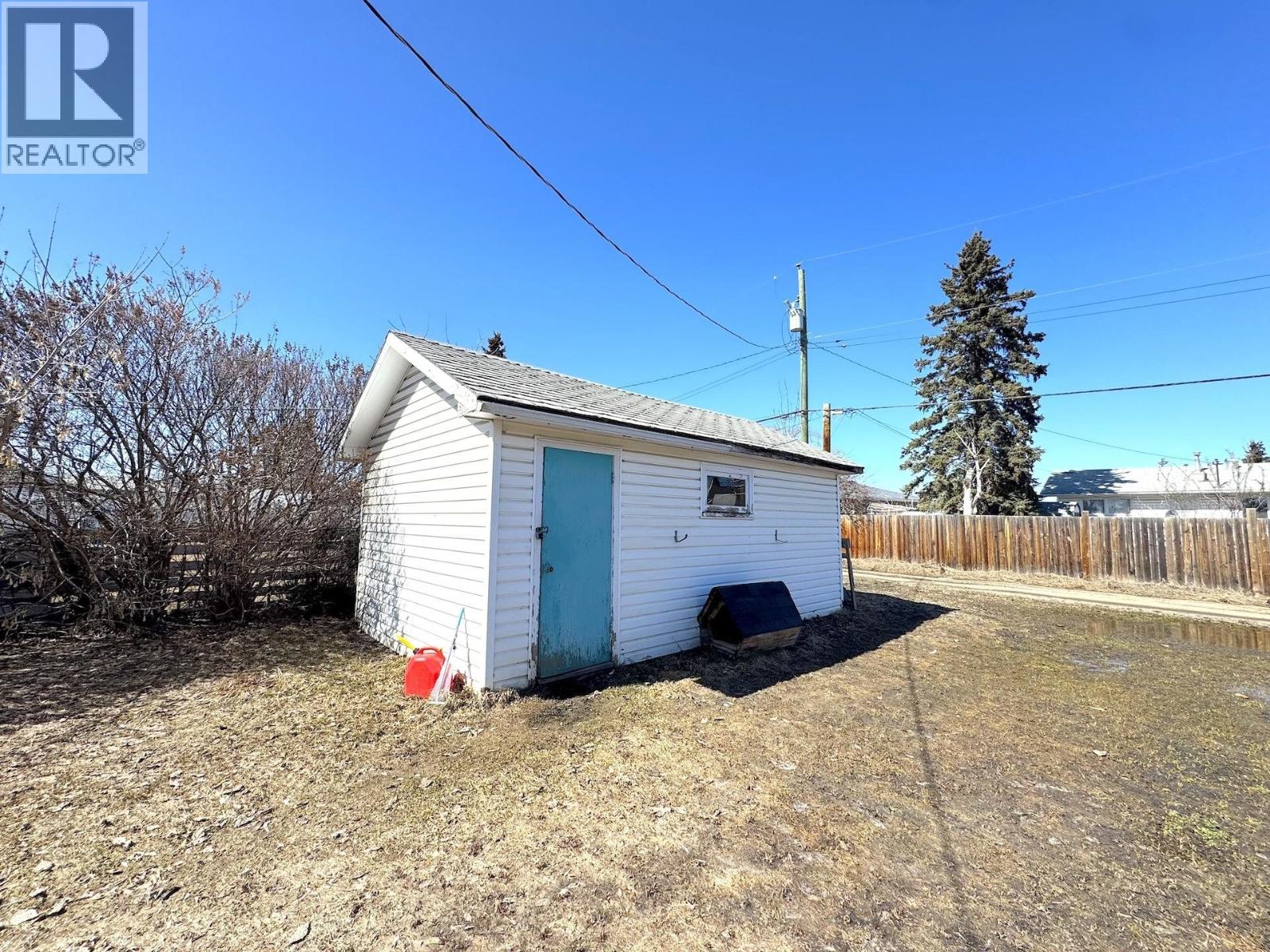9708 104 AVENUE - 23