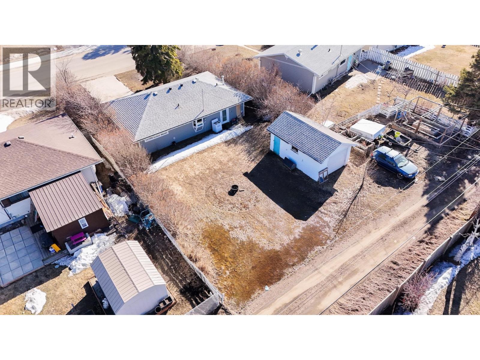 9708 104 AVENUE - Image 4
