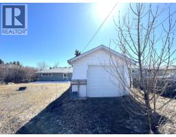9708 104 Avenue, Fort St  John, BC V1J2K2 Photo 24