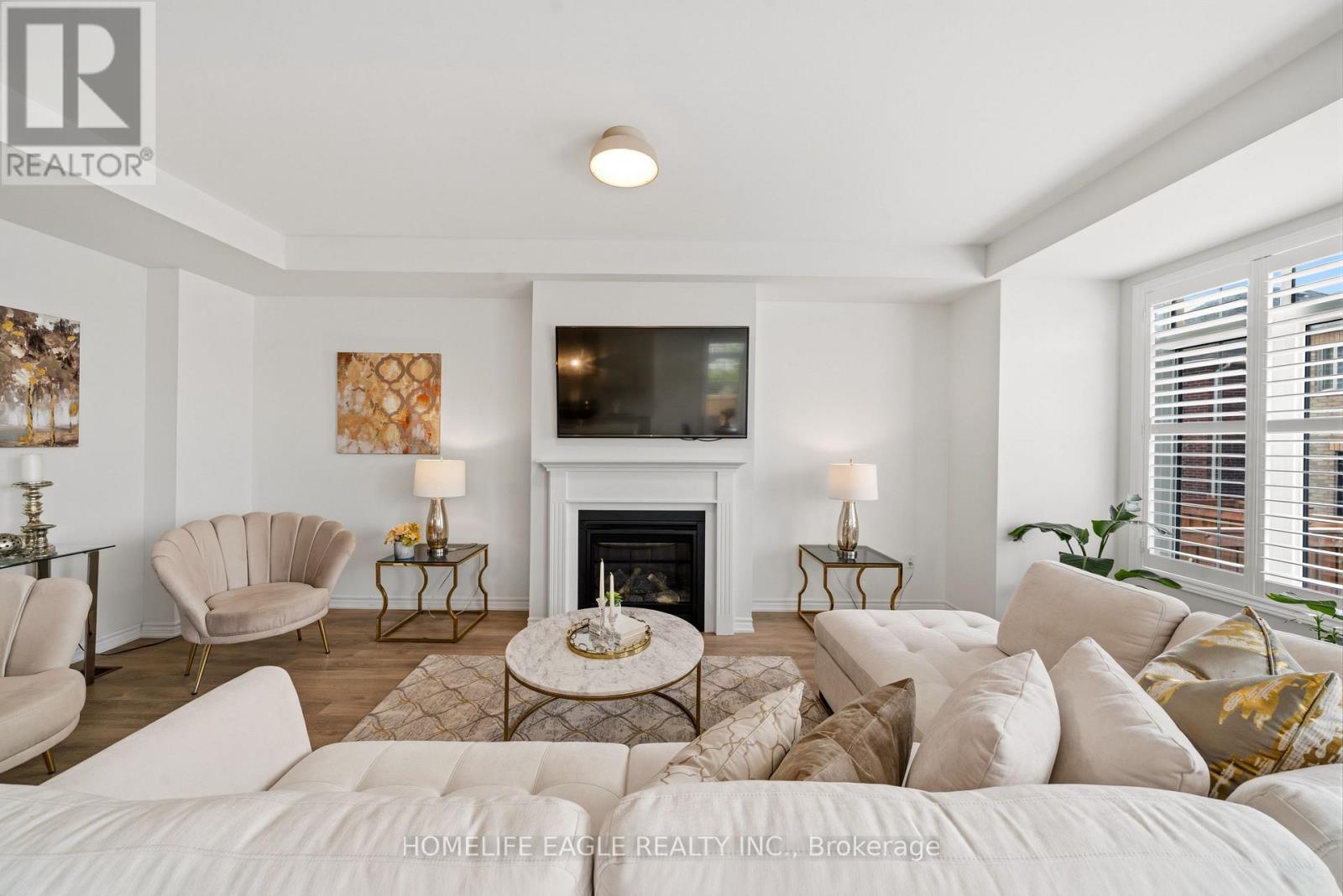 20 VIOLA STREET - 12