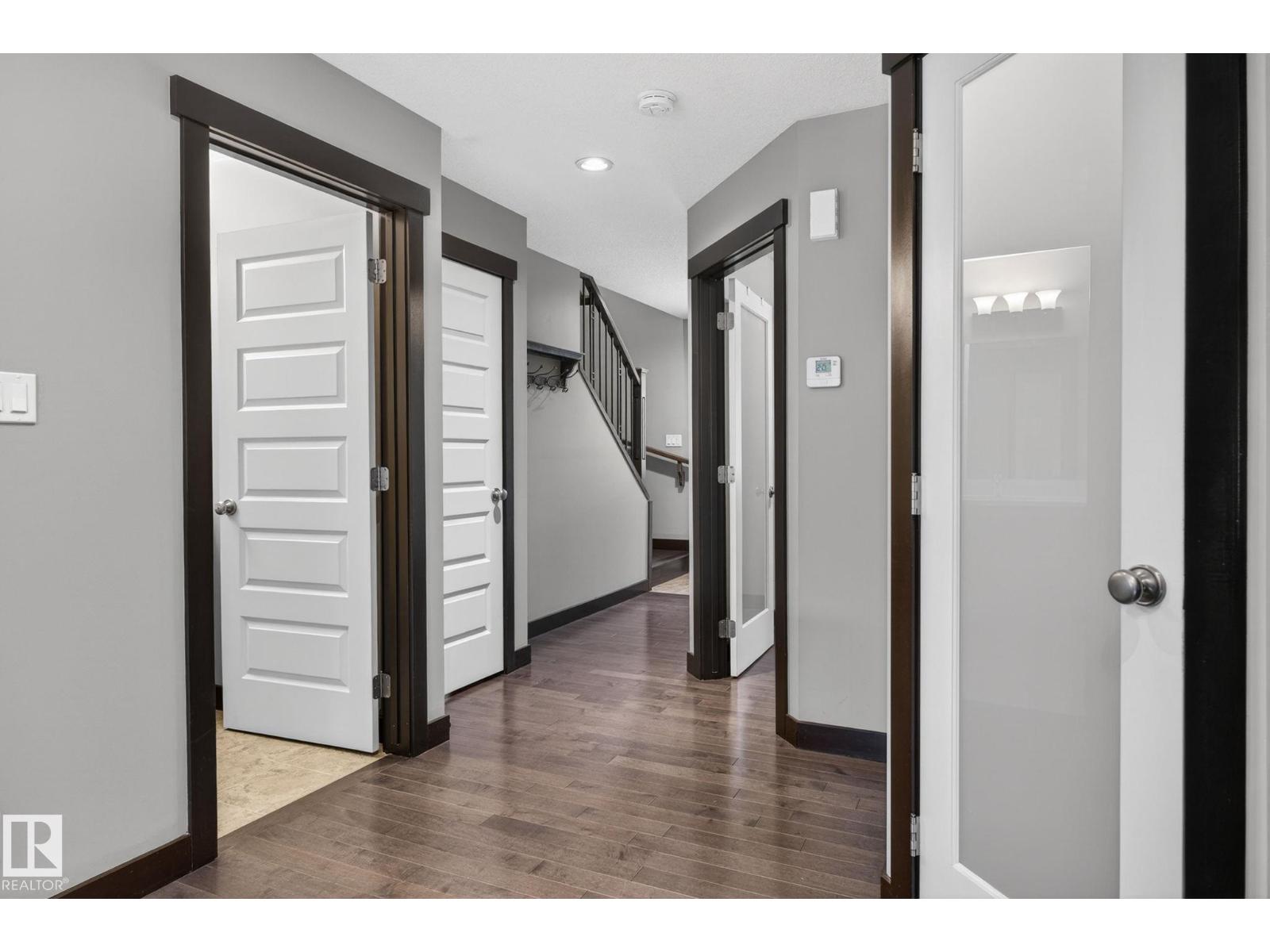 8506 80 AV NW - 14