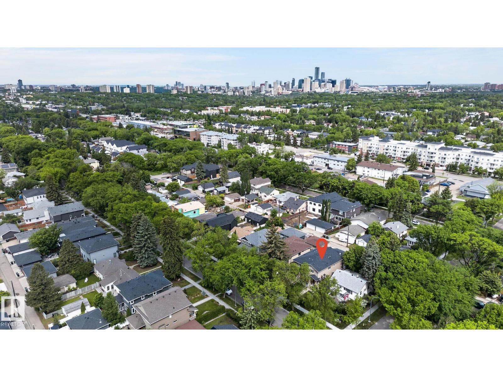 8506 80 AV NW - 2