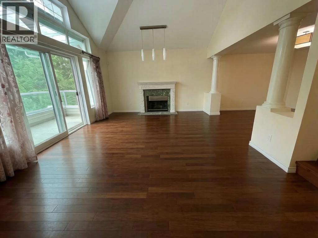 1599 PLEATEAU CRESCENT, Coquitlam