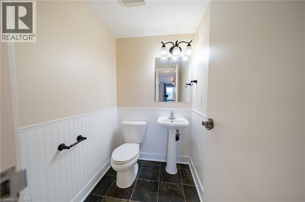 #318 15 HOFSTETTER Avenue - Image 28