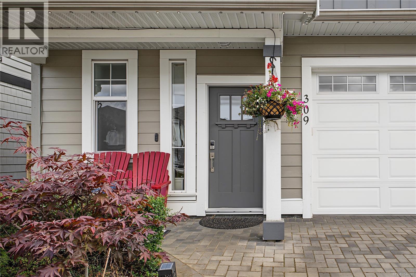 309 Seafield Rd, Colwood