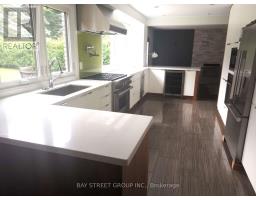 24 Avondale Crescent, Markham, ON L3P2K1 Photo 13