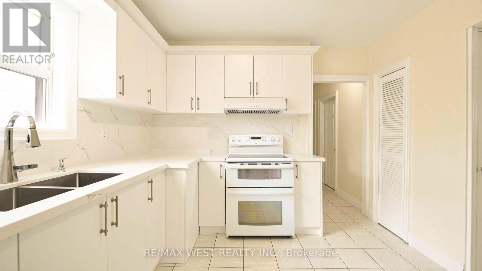 139 RANEE AVENUE - Image 12