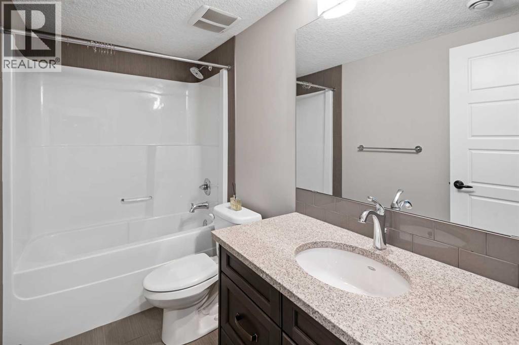 45 Rockcliff Heights NW - 40
