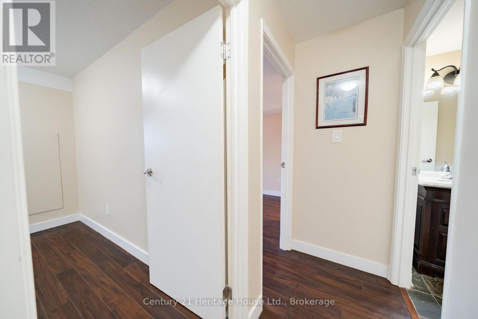 #318 15 HOFSTETTER AVENUE - Image 21