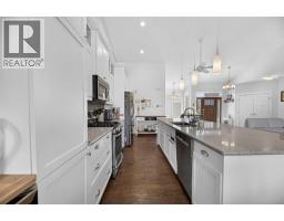 4pc Bathroom - 82 Briegel Road, Olds, AB T4H0C9 Photo 13